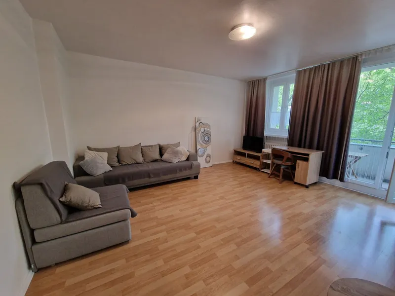 ZEITMIETVERTRAG für 1 Jahr! — photo 1
